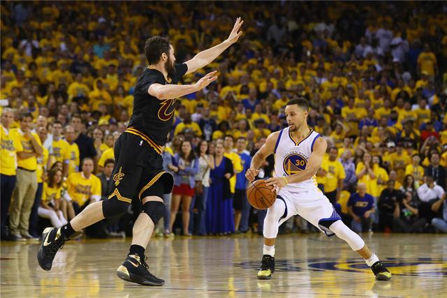 中国女篮66比94不敌澳大利亚 王思雨21分