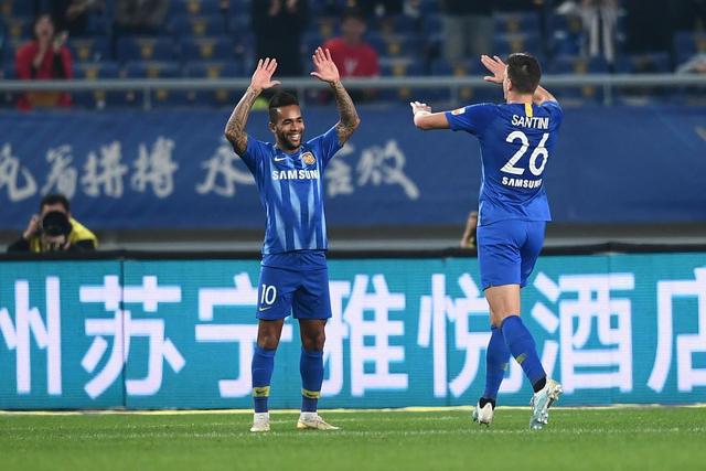 高诗岩29+9沙约克28分 山东险胜北京终结3连败